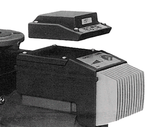 Bild 41: Nachrüstbares Control-Modul zur Pumpe TOP-E; Pumpencontrolling direkt an der Pumpe mit Folientastatur und beleuchteter Anzeige von Betriebsdaten.