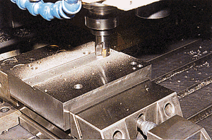 Vollautomatische Produktion eines Maschinenwerkzeugs.