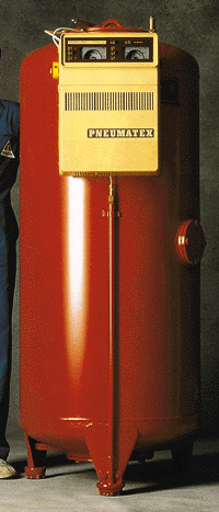 Bild 3: Automatensystem mit Blasenmembrane und angebautem Druckschalt- und Anzeigegerät.