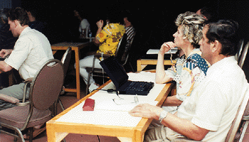 An den Computer-Seminaren nahmen auffällig viele Frauen teil. Kein Wunder: In den Büros der SHK-Betriebe hat längst moderne Datentechnik Einzug gehalten.