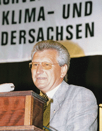 Theo Kluin hieß die Teilnehmer auf Norderney willkommen.