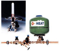 Bild 2: Zwangsdurchströmtes MAG-W und Sicherheitsarmaturengruppe.