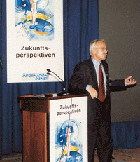 Prof. Bernd Stauss: "In einem unternehmerischen Konzept der Kundenorientierungsollten u.a. Kundenbedürfnisse und Kundenwahrnehmungen besser erfaßtwerden."