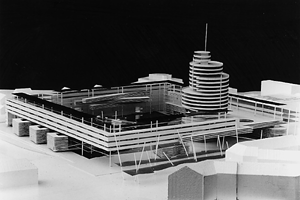Bild 28: Modell für den Neubau eines Büro- und Verwaltungszentrums in Nürnberg, Innenhof als Wasserfläche. Foto: Atelier W. Lutz