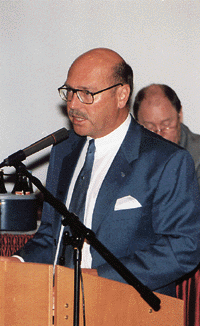 Hauptgeschäftsführer Michael von Bock und Polach zog eine Zwischenbilanz über den Stand der Strukturreform.