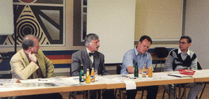 Die Vortragenden und die Moderatoren, von links nach rechts: Joachim Wohlfeil, Dipl.-Ing. Josef Kulla, Jörg Wendolsky und Dr. Peter Hildinger.