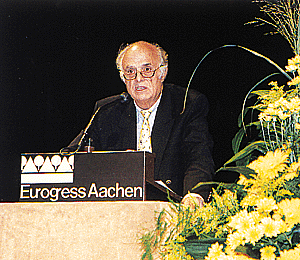 Hauptgeschäftsführer Dr. Hans-Georg Geißdörfer.