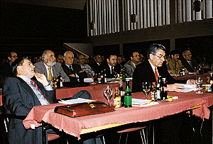 LIM Werner Scharf (vorne rechts) hatte mit seinem Aufruf zu Gemeinsamkeit und Dialog die Tür für eine sachliche Diskussion unter den Marktpartnern aufgestoßen.