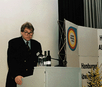 Über 280 Abwasserexperten konnte Landesinnungsmeister Wilfried Sander in Hamburg begrüßen.