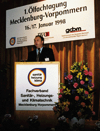 Begrüßung der Teilnehmer durch Lothar Bierkandt, Vorstandsmitglied des SHK Fachverbandes Mecklenburg-Vorpommern.