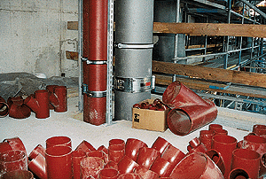 . . . 25 Meter in die Tiefe, . . .