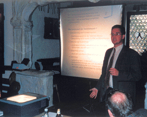 Dr. Gelking bei seinem Referat "Euro".