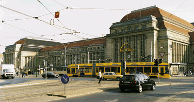 Klempnerarbeiten mit Metall in Klebetechnik
