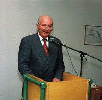 Einen Überblick über die wirtschaftliche Lage gab ZVSHK-Präsident Heinz-Dieter Heidemann bei der Begrüßung der Delegierten in Lübeck.