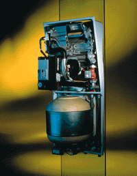 Bild 10: Wandhängender Gas-Brennwertkessel mit integriertem 25-Liter-Kleinspeicher.