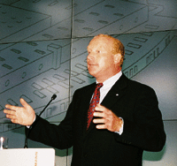 Dr. Viessmann sieht in der Effizienzsteigerung des gesamten Vertriebssystems entscheidende Impulse für die Wettbewerbsfähigkeit des Unternehmens.