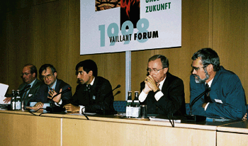 Norbert Kröschel, Dr. Wolfgang Feist, Ranga Yogeshwar, Dr. Leen Noordzij, Prof. Dr. Wolfgang Richter (v.l.).