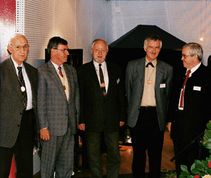 Mit der goldenen Ehrenmedaille des Behälter- und Apparatebauerhandwerks wurden (von links nach rechts) Georg Albrecht-Früh, Karl Heinz Gross, Rolf Seidel und Josef Kulla ausgezeichnet.