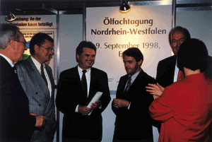 Im "kleinen Kreis" diskutiert es sich eben doch am besten.