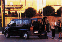 Der Mercedes Vito ist jetzt auch mit Flügeltüren, als Alternative zur Heckklappe, erhältlich. Foto: Mercedes Benz, Stuttgart.