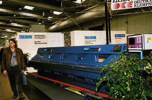 Beeindruckende Langabkantmaschine von Thalmann, gesehen auf dem Stand der Zedach e.G. Deutscher Klempnereinkauf.