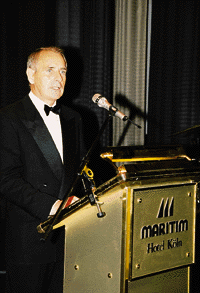 Überbrachte die Grüße des ZVSHK, Vorstandsmitglied Manfred Pelzer.
