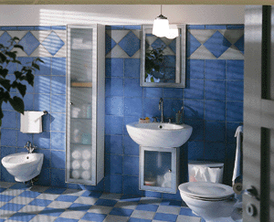 Epura: Die neue Sanitärkeramikserie von Villeroy & Boch bietet drei Einrichtungs-Varianten für völlig verschiedene Zielgruppen. Ob Landhausstil oder Moderne, die unterschiedlichen Formen passen zu (fast) jeder Zielgruppe und sind mit optimal abgestimmten Fliesen Teil des neuen Marketingkonzepts "The House of Villeroy & Boch".
