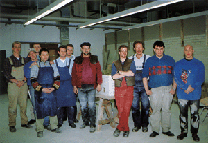 Die Prüflinge nach erledigter Arbeit . . .