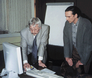 "Was läuft, ist alt." Dieser Satz beschreibt am besten die Entwicklungsgeschwindigkeit in der EDV. Gerald Bax, Bielefeld, Geschäftsführer der Label Software GmbH.
