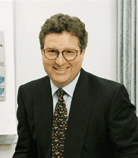 "Man muß sich schon selbst aktiv engagieren", betont der ARGE-Vorsitzende Dr. Michael Pankow. Die Folgerung des Geschäftsleiters Grohe Deutschland: "Eine Mitgliedschaft ist zunächst und in erster Linie Chefsache."