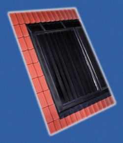 Im Dach integriert ist der Pro-solar-Kollektor "InLine 2300".
