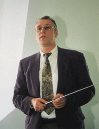 Norbert Schmitz führte das im Internet verfügbare erdgasplus-Programm mit Praxisbeispielen vor.
