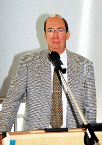 Norbert Kröschel, Technischer Geschäftsführer im SHK-Fachverband NRW begrüßte die Teilnehmer der Tagung.