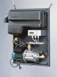 Auf-Wand-Modul für Druckerhöhung und Trinkwassernachspeisung, für den einfachen Einbau in Einfamilienhäuser, mit 22-Liter-Reservoir.