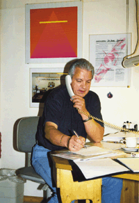 Peter Trieb in seinem Büro.