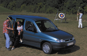 Sowohl den Citroën Berlingo als auch den baugleichen Peugeot Partner gibts als Kastenwagen oder als 5-Sitzer-Kombi bzw. Break - jetzt auch mit seitlicher Schiebetür Foto: Citroën Foto: Peugeot