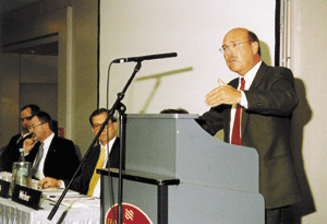 Michael von Bock und Polach brachte die Marktpartner der SHK-Branche erneut zusammen, weil er im Berliner Modell eine große Chance sieht, auf neue Art den Schulterschluß im professionellen Vertriebsweg zu demonstrieren.
