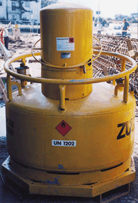 Bild 1: IBC-Baustellentankstelle mit 800 Liter Fassungsvermögen.