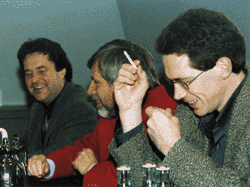 Entspannt: Sie hatten den Eindruck, dass der Werbespot "plug and play" bei Handwerkern oft als "Plage und Pay" ankommt. V.l. Jürgen Küppers, Bernhard Kuhn und Rainer kleine Kamphake.