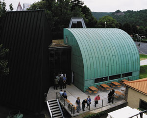 Markanter Blickfang: Europäisches Klempner- und Kupferschmiede- museum in Karlstadt.