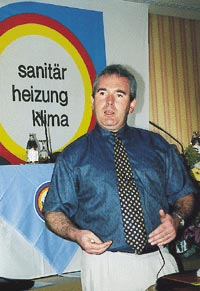 Andreas Müller gab einen Überblick der zu erwartenden Neuerungen bei der Energieeinsparverordnung EnEV 2000.