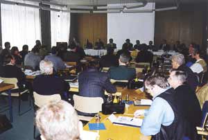 Volle Reihen im Sitzungssaal bereits zu Beginn der Tagung mit 58 Obermeistern von bayernweit 60 Innungen.
