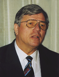 Grußworte zum Jubiläum sprach u.a. auch Werner Obermeier, Landesinnungsmeister im Fachverband Bayern sowie Vorstandsmitglied im ZVSHK. Er wies in seiner Ansprache auch auf die im Vergleich zu den anderen ostdeutschen Bundesländern niedrige Arbeitslosenzahl in Thüringen hin.