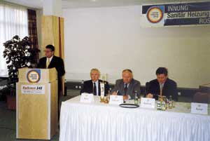 Als Gastredner sprach Karl-Friedrich Schlüter als Landesinnungsmeister der Hansestadt Bremen über das seit 1990 gute partnerschaftliche Verhältnis der beiden Hansestädte. Dieses Verständnis wolle man auch in Zukunft pflegen.