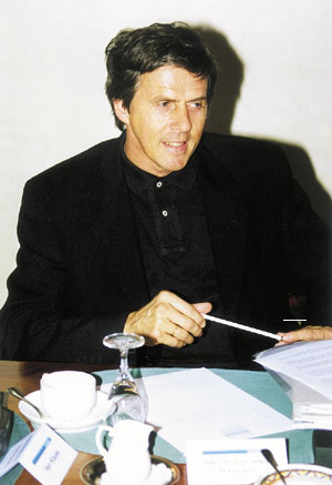Prof. Dr. med. Klaus Michael Braumann: "Fitnessberatung ist für Badausstellungen eine phantastische Spektrumserweiterung, die sich mit Sicherheit auch rechnen wird."