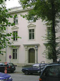 Auf dem Programm steht auch der Besuch der neuen Hauptstadtrepräsentanz des Zentralverbandes Sanitär Heizung Klima in Potsdam.