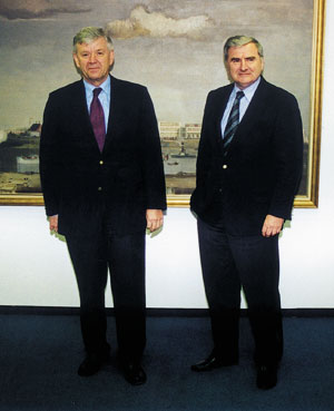 Gestalten neue Wege für Ideal Standard in Europa und Deutschland: Wilfried Delker (links, Präsident Ideal Standard Europa) und Wolfram Wenzel (Geschäftsführer Deutschland).