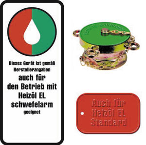 Aufkleber, Anhänger und Heizöl-Füllrohrverschluss für Geräte, die laut Herstellerangaben sowohl mit Heizöl EL Standard als auch mit Heizöl EL schwefelarm betrieben werden dürfen.