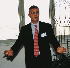 Dieter Möllers, verantwortlich für Produktion, Logistik & Qualitätsmanagement.