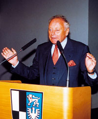 Festredner Prof. Reinhold Würth schilderte eindrucksvoll seine Lebensgeschichte.